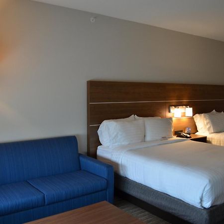 Holiday Inn Express & Suites - Charlotte Ne - University Area By Ihg Buitenkant foto