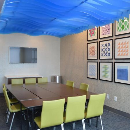 Holiday Inn Express & Suites - Charlotte Ne - University Area By Ihg Buitenkant foto