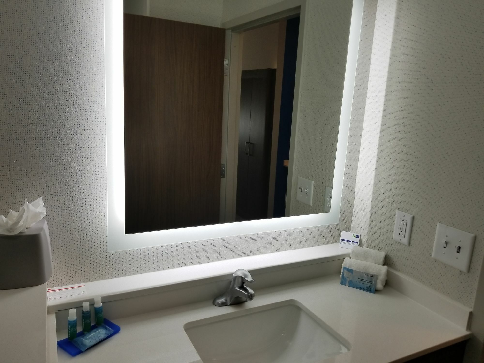 Holiday Inn Express & Suites - Charlotte Ne - University Area By Ihg Buitenkant foto