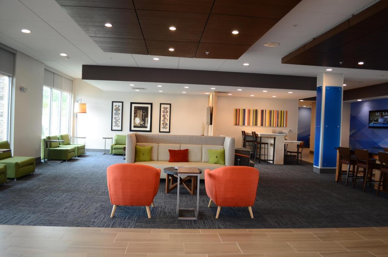 Holiday Inn Express & Suites - Charlotte Ne - University Area By Ihg Buitenkant foto