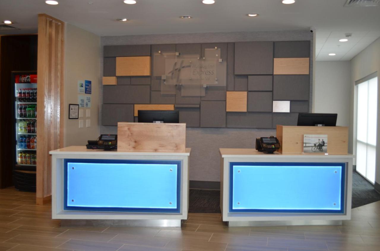 Holiday Inn Express & Suites - Charlotte Ne - University Area By Ihg Buitenkant foto
