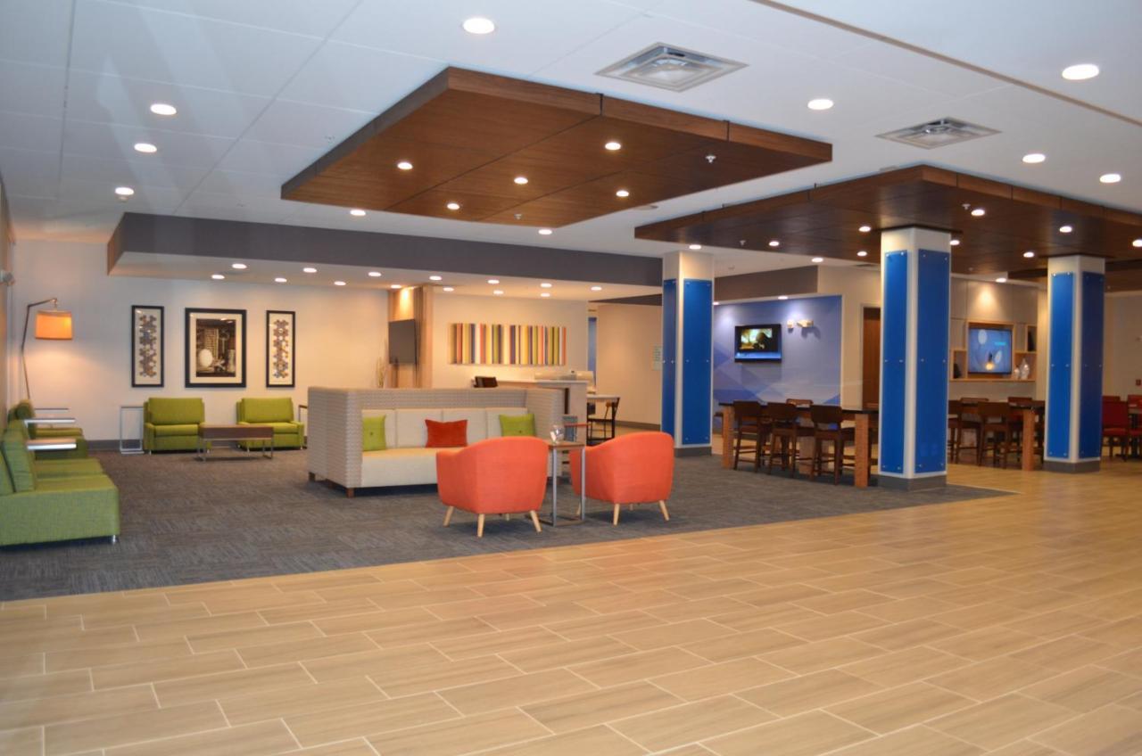 Holiday Inn Express & Suites - Charlotte Ne - University Area By Ihg Buitenkant foto