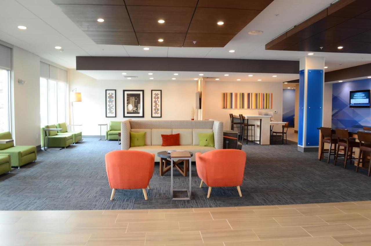 Holiday Inn Express & Suites - Charlotte Ne - University Area By Ihg Buitenkant foto